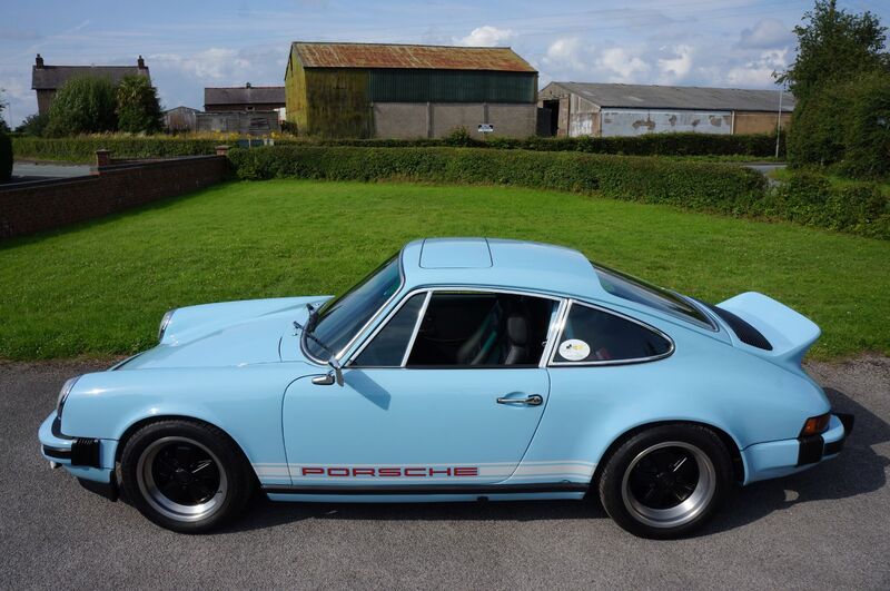 PORSCHE 911 CLASSIC