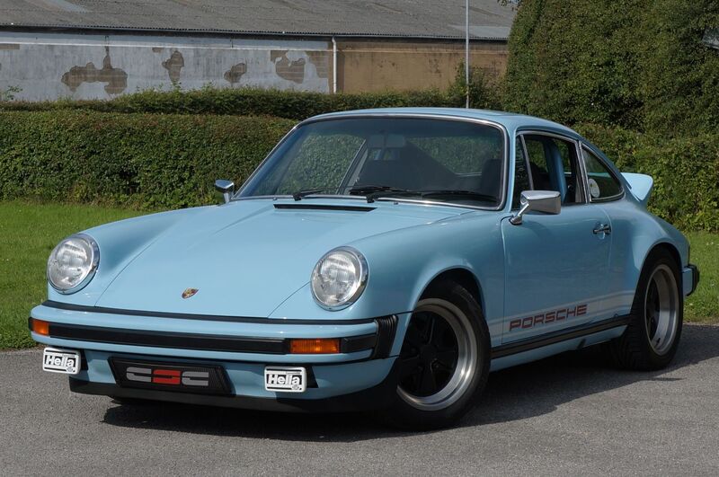 PORSCHE 911 CLASSIC