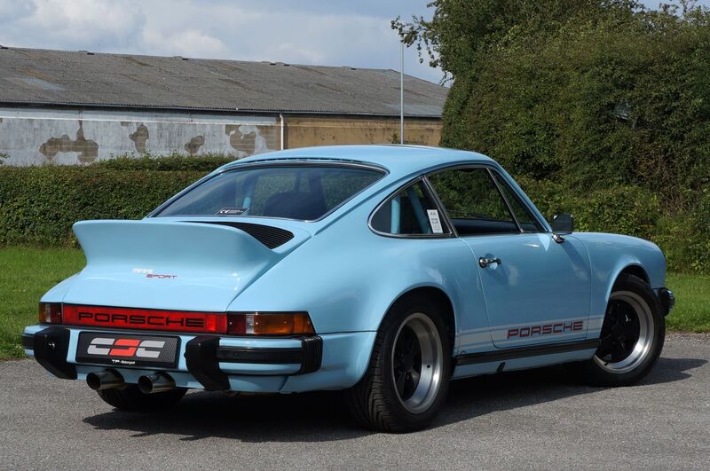 PORSCHE 911 CLASSIC