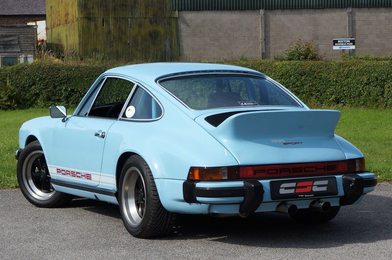 PORSCHE 911 CLASSIC