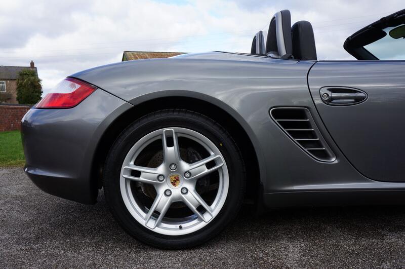 PORSCHE BOXSTER